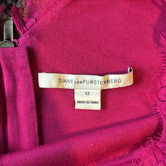 Diane Von Furstenberg pink lace dress size 12 - Picture 2 of 3
